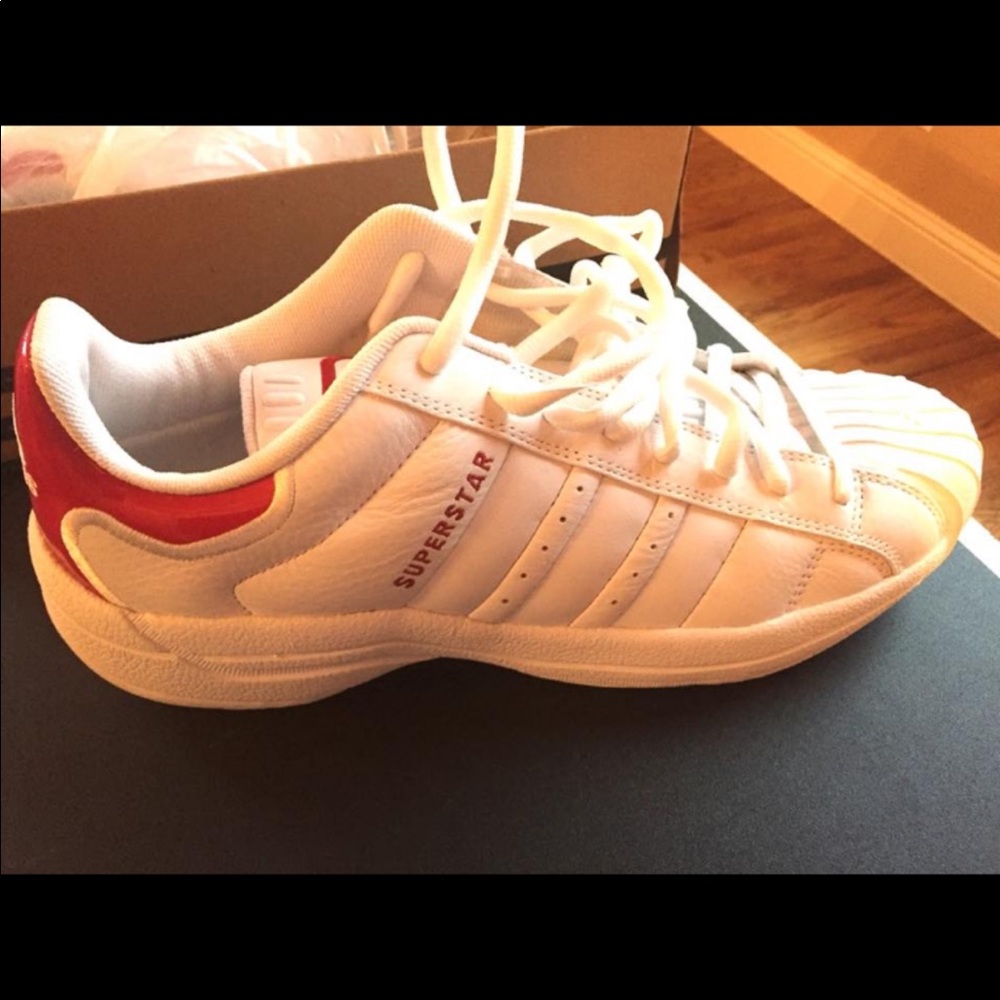 Men’s size 11 1/2 Adidas Superstar Sneakers